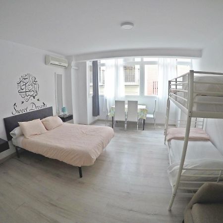 Mesonhomes Suites Center - Stay & Work Granada Esterno foto