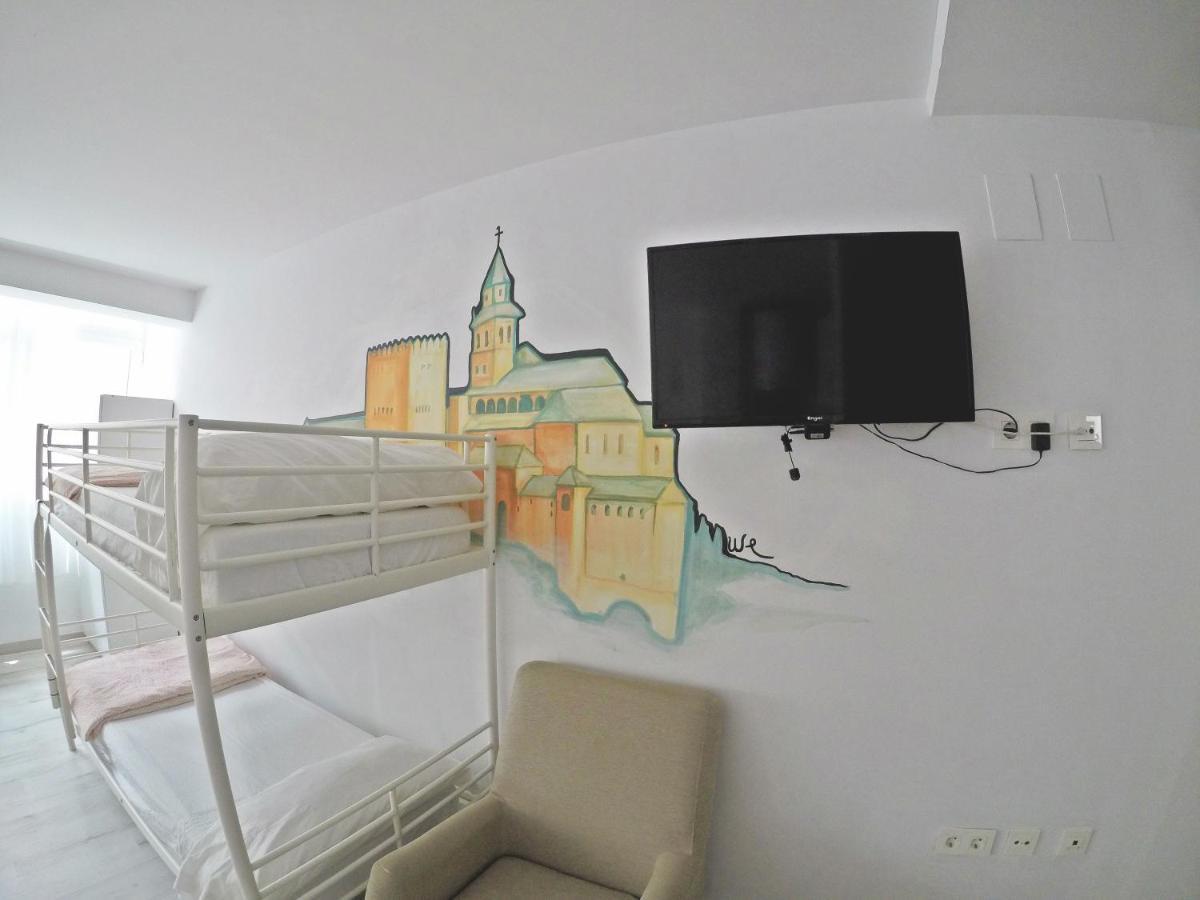 Mesonhomes Suites Center - Stay & Work Granada Esterno foto