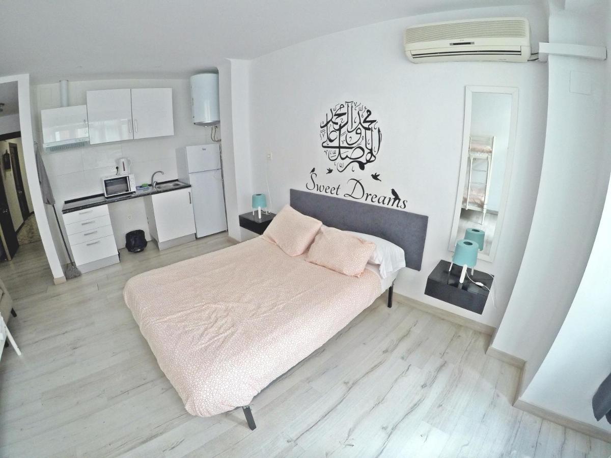 Mesonhomes Suites Center - Stay & Work Granada Esterno foto