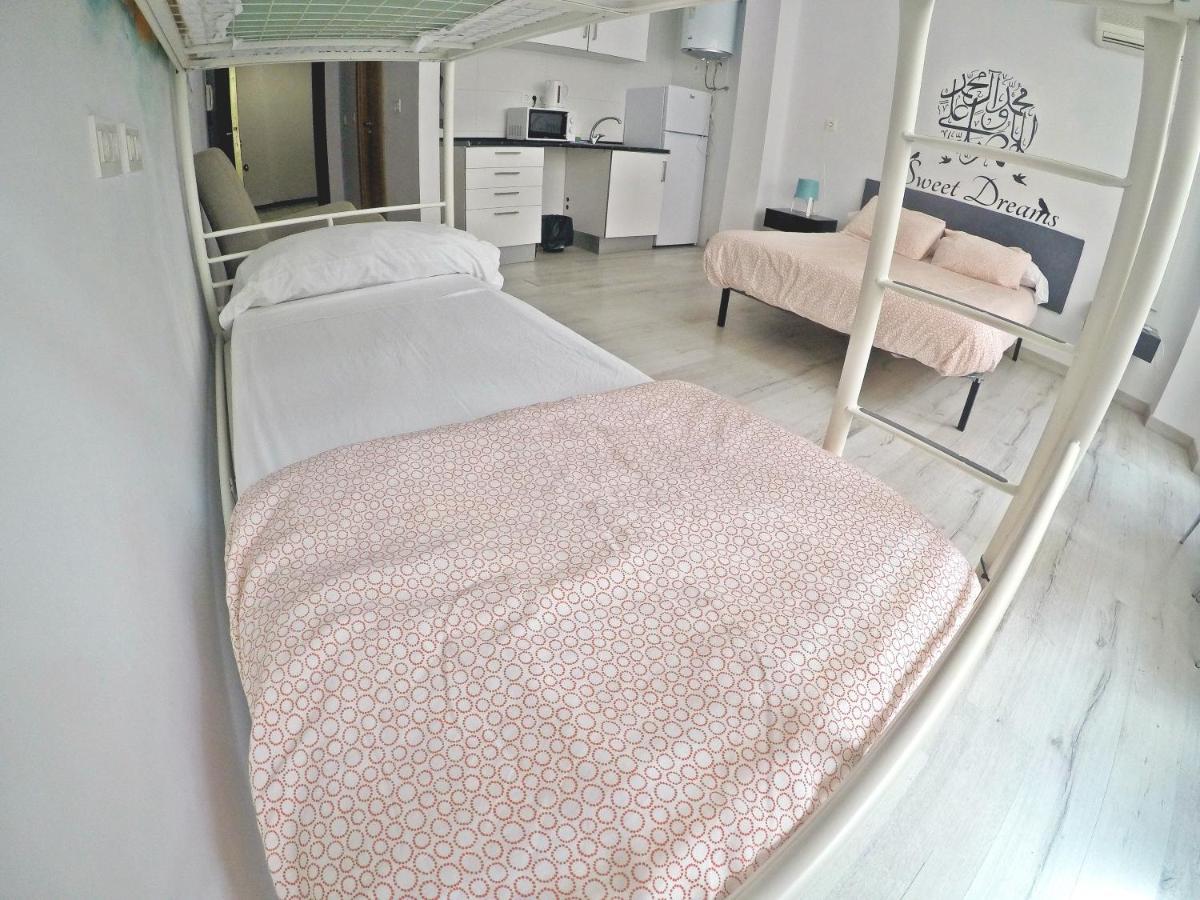 Mesonhomes Suites Center - Stay & Work Granada Esterno foto