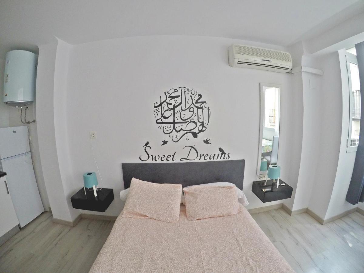 Mesonhomes Suites Center - Stay & Work Granada Esterno foto