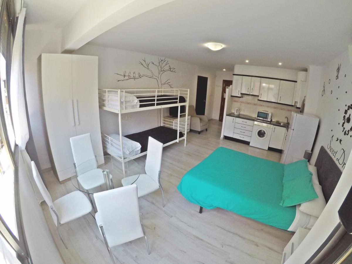 Mesonhomes Suites Center - Stay & Work Granada Esterno foto
