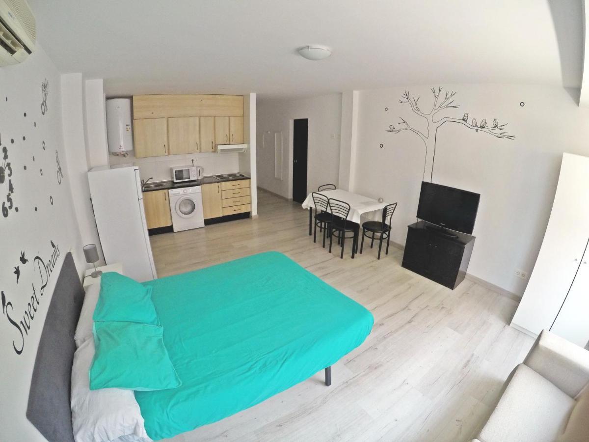 Mesonhomes Suites Center - Stay & Work Granada Esterno foto